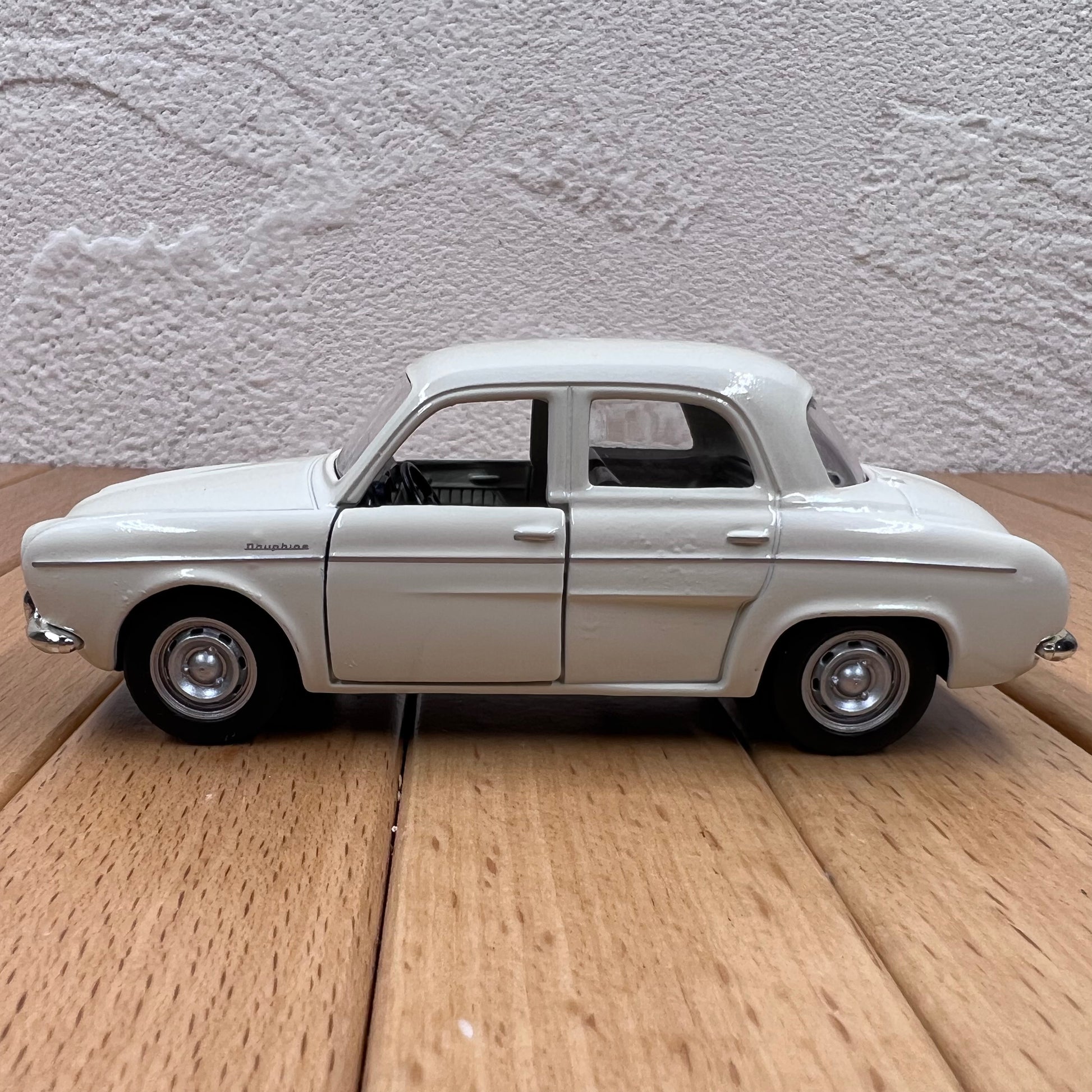 RENAULT DAUPHINE VERT DE GRIS 1958 DINKY TOYS 1/43 RENAULT DAUPHINE VERT DE GRIS 1958 DINKY TOYS 1/43