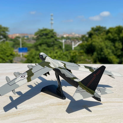 1/300 Scale Boeing B-52 Stratofortress American Bomber DIecast Model Aircraft