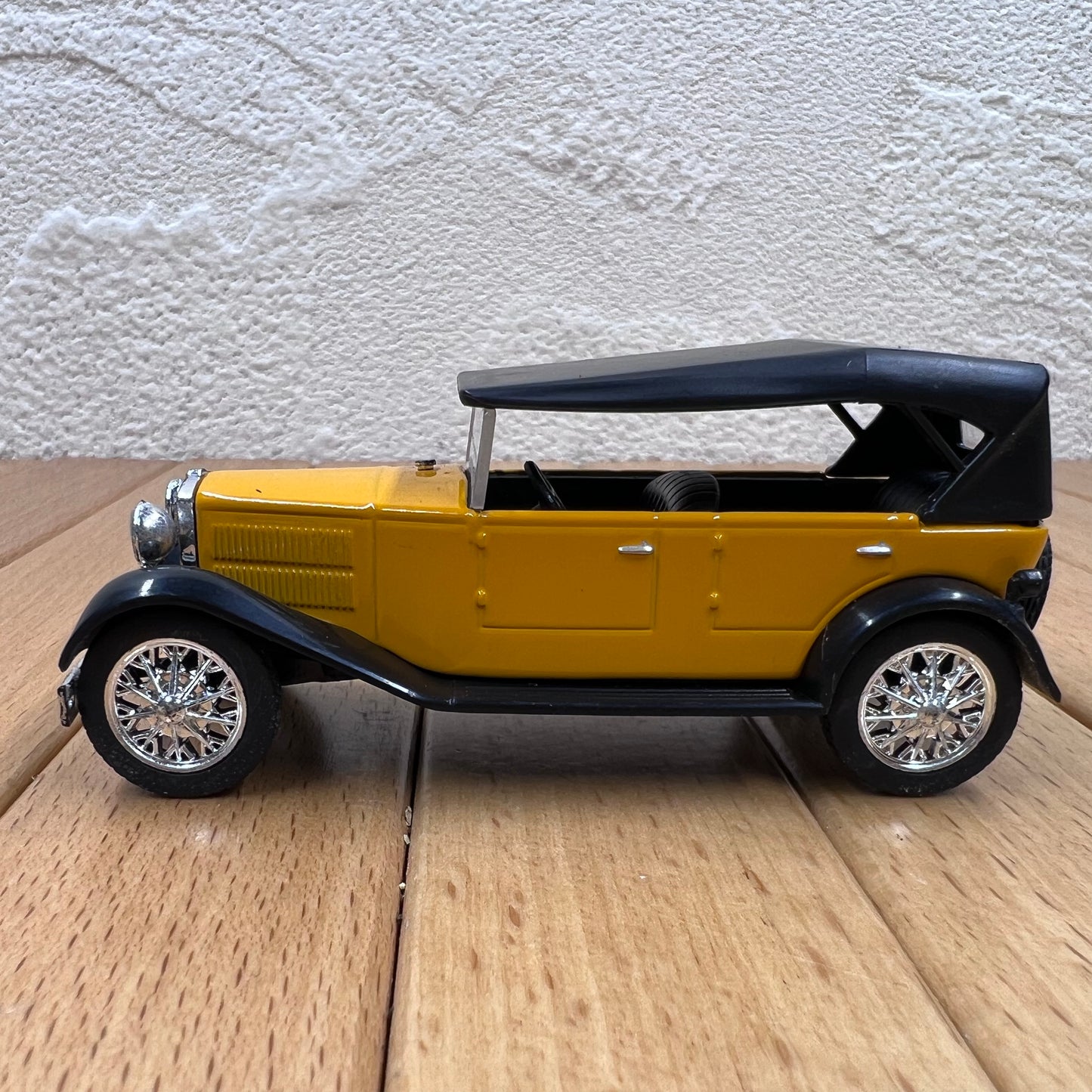 1/43 Soviet Classic Vintage Car Dieast Model