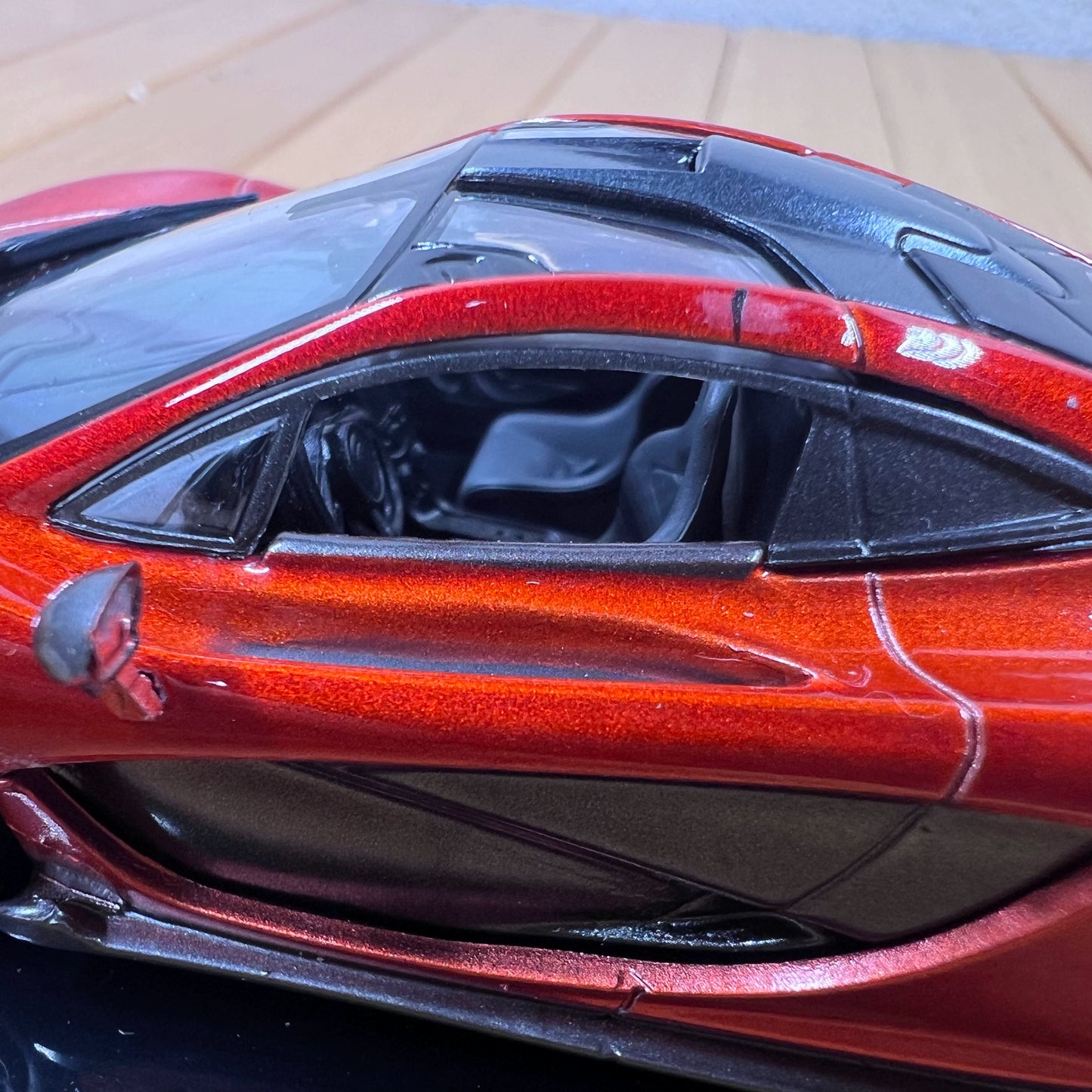 1/43 Scale 2013 McLaren P1 Sports Car Diecast Model