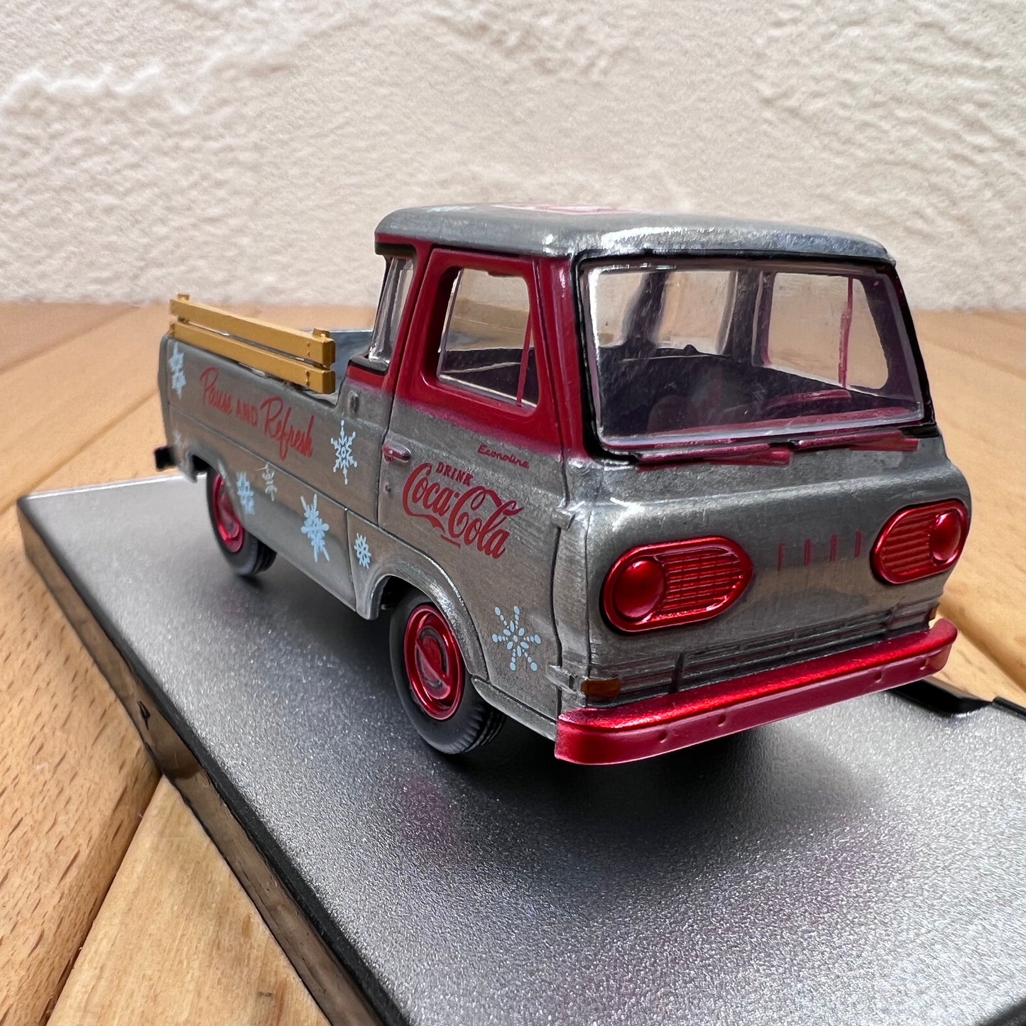 1/64 Scale 1965 Ford Econoline Pickup Truck Diecast Model