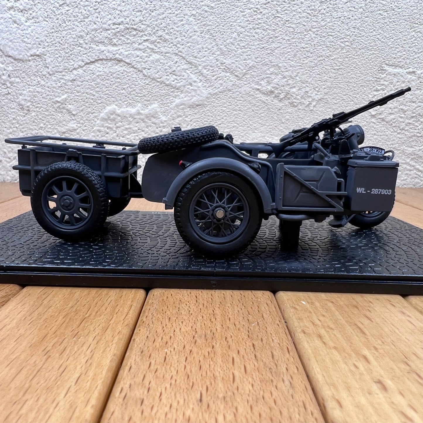 1/24 Scale BMW R75 Motorcycle Panzerfaust 30 WWII Military Vehicle Diecast Model