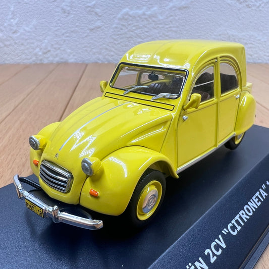 1/43 Scale 1970 Citroën 2CV Citroneta (Chile) Diecast Model Car