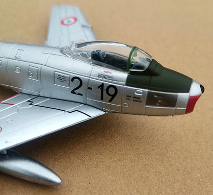 North American F-86 Sabre Transonic Jet Fighter 1/100 Scale Diecast Aircraft Model