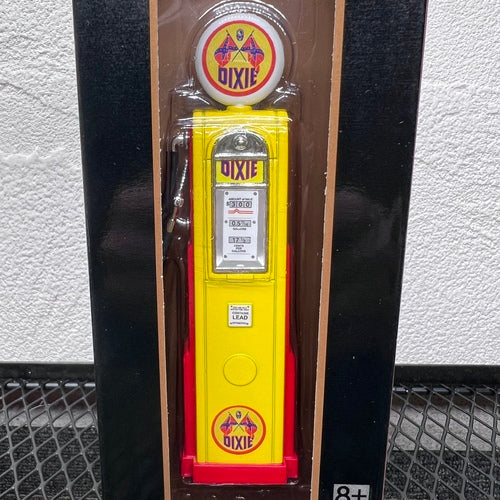 1/18 Scale Vintage Gas Pump Replica Diecast Model