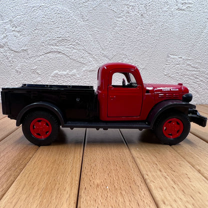 1/32 Scale 1946 Dodge Power Wagon Diecast Model Truck