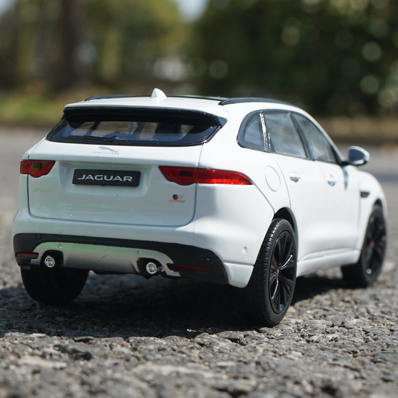 1/24 Scale Jaguar F-Pace Crossover SUV Diecast Model Car