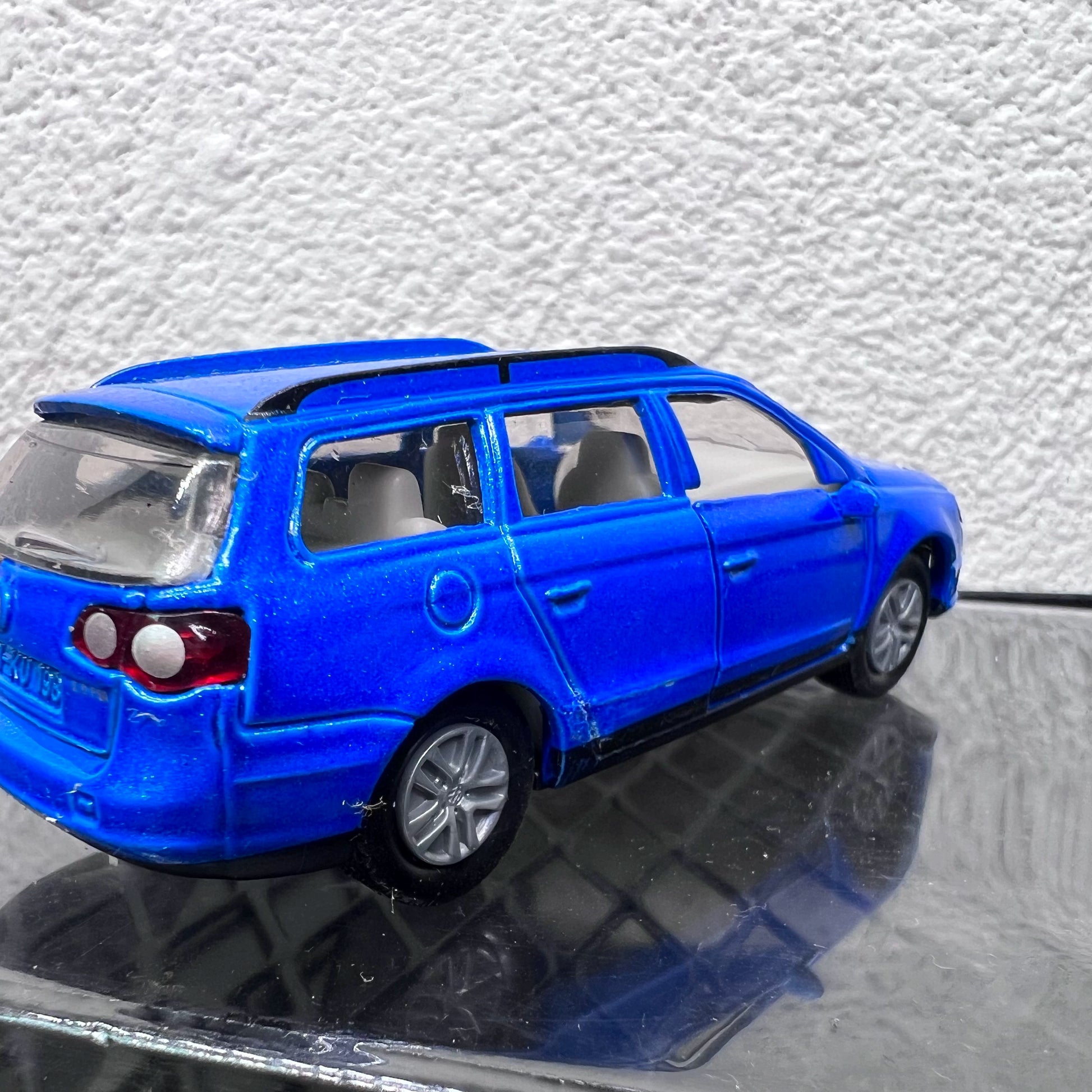 Vw passat diecast model sales