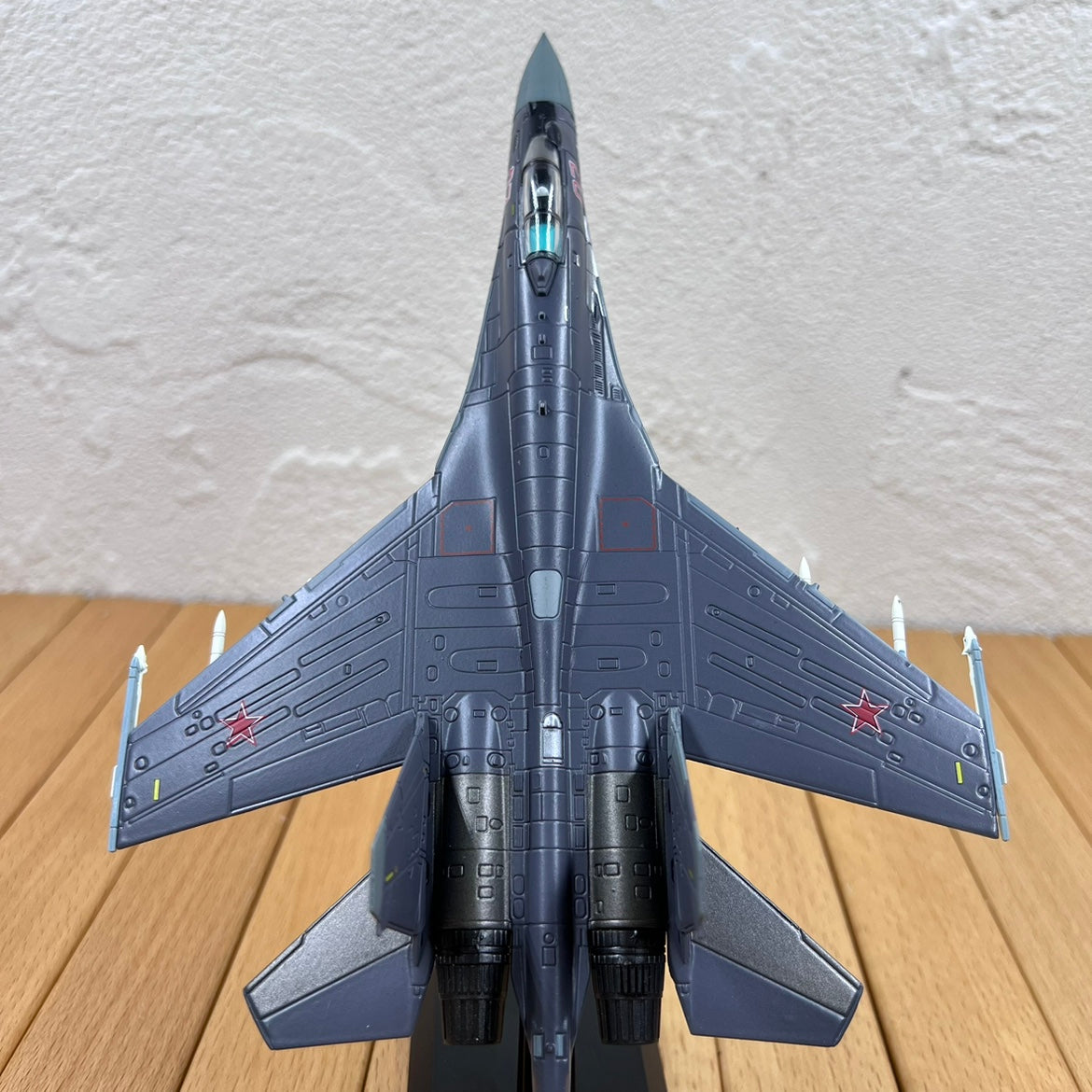 1/100 Scale Russian Sukhoi Su-35 Air Superiority Fighter Diecast Aircraft Model