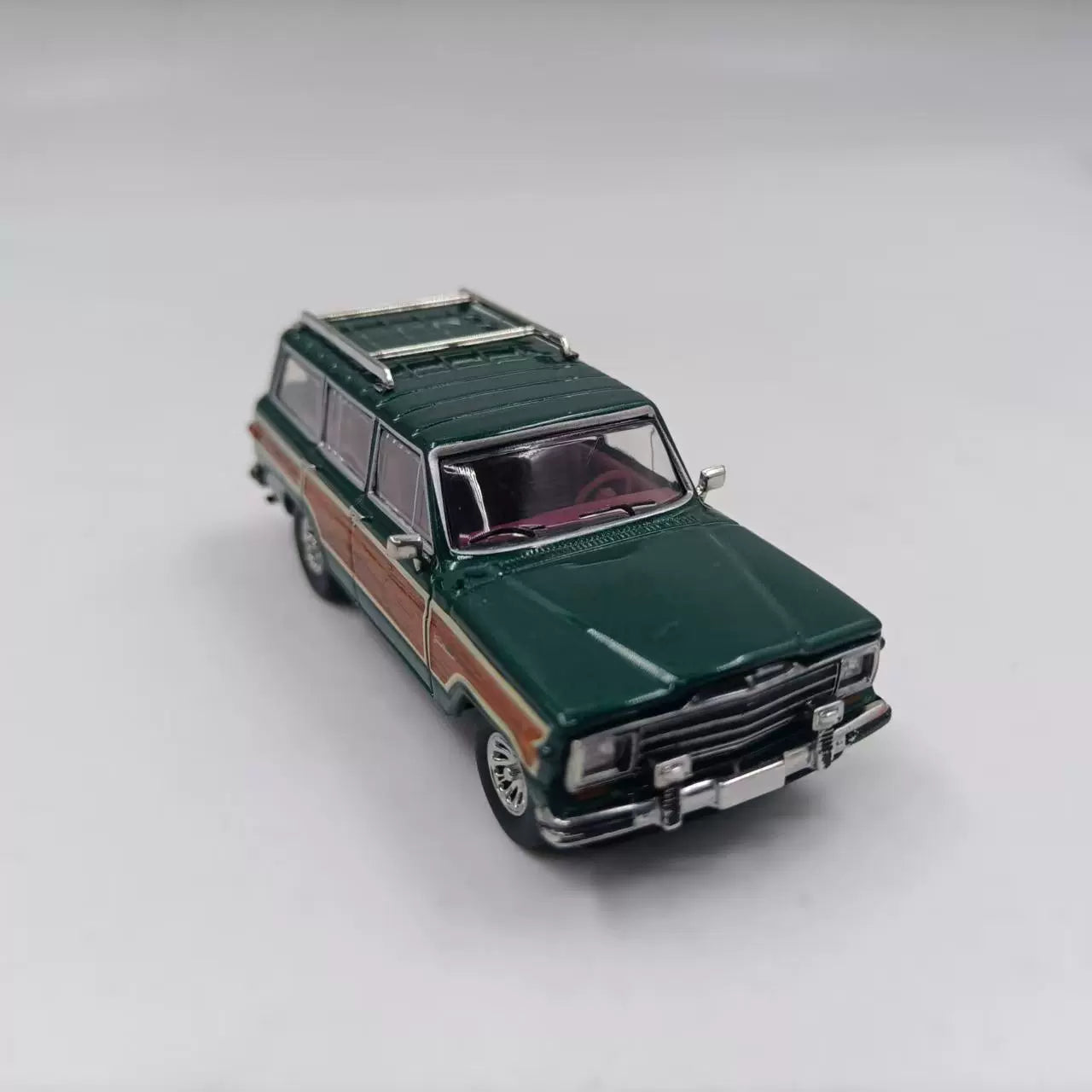 1/64 Scale Jeep Wagoneer SUV Diecast Model Car