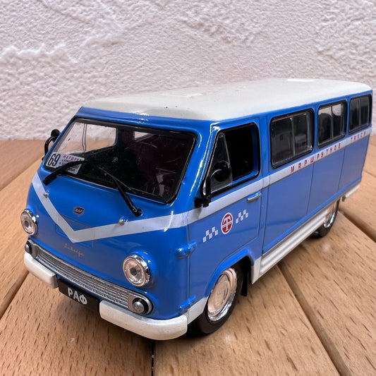 1/43 Scale RAF-977 Cabover Van Diecast Model Car