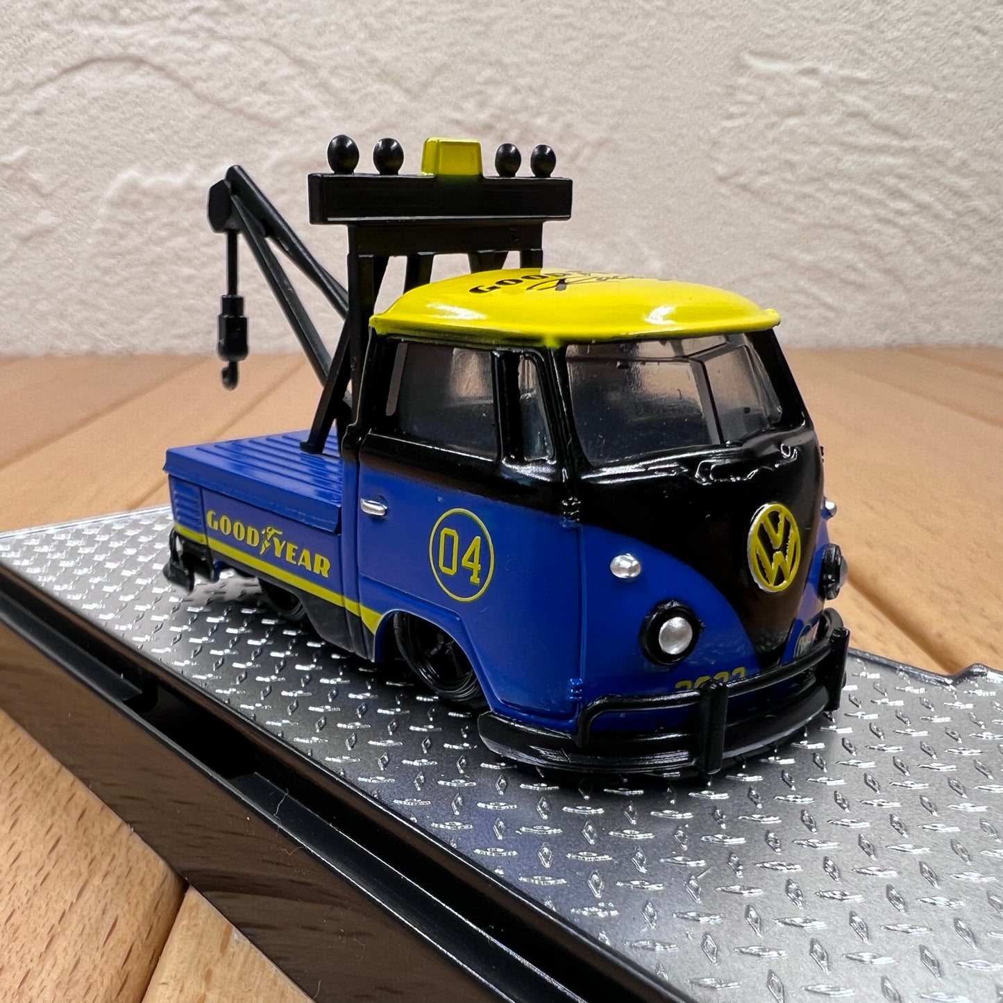 1/64 Scale 1960 Volkswagen Type 2 T1 Single Cab Truck Diecast Model