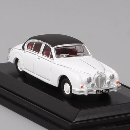 1/76 Scale Jaguar Mark 2 Diecast Model Car