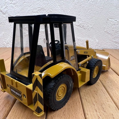 1/48 Scale Bulldozer Diecast Model Tractor – old boy hobby