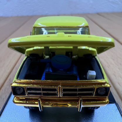 1/64 Scale 1972 Ford F-250 Explorer Truck Diecast Model