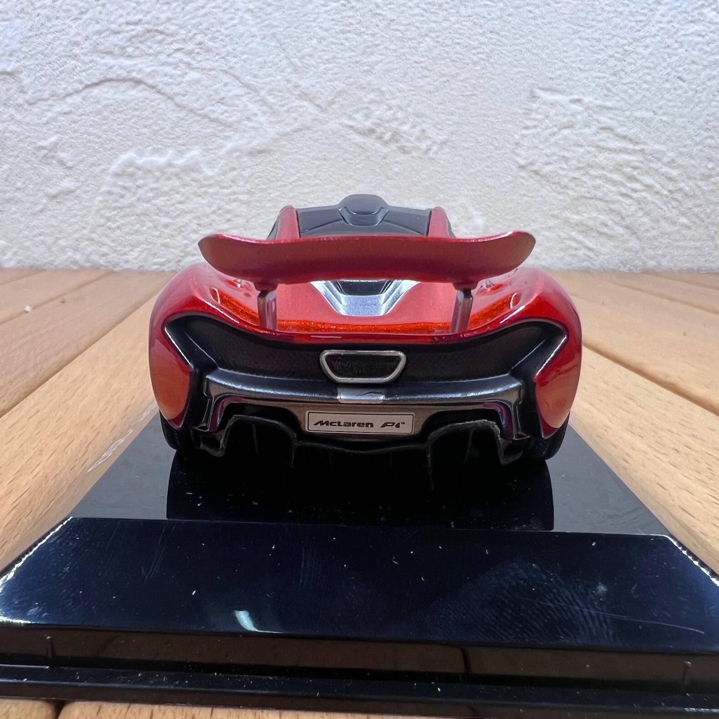 1/43 Scale 2013 McLaren P1 Sports Car Diecast Model