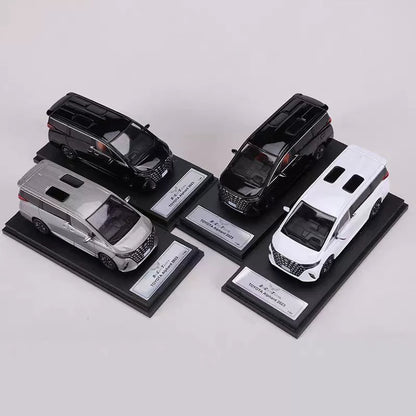 1/64 Scale 2023 Toyota Alphard Minivan Diecast Model Car