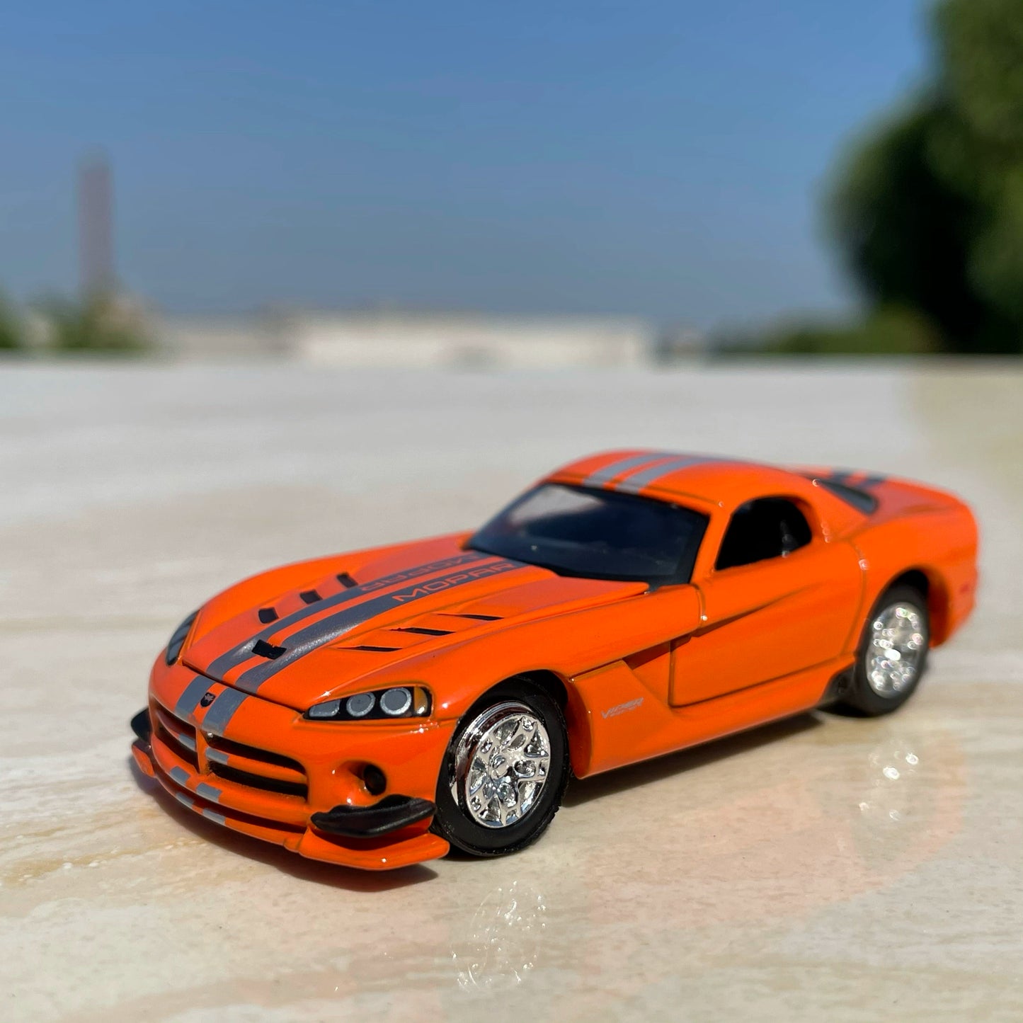 1/64 Scale Dodge Viper Sports Car Diecast Model