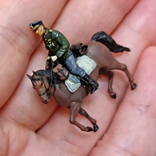 1/72 Scale Winter Cavalry Soldier 3D-Printed Model Painted Figurine Diorama