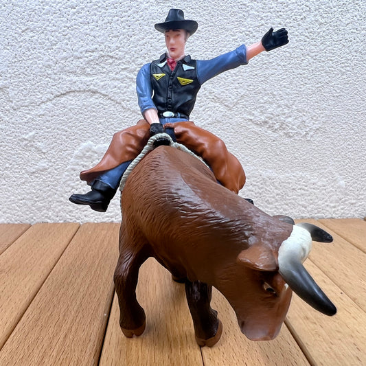 1/16 Scale Bucking Bull & Rider Rodeo Cowboy Toy Figurines