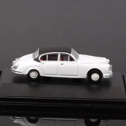 1/76 Scale Jaguar Mark 2 Diecast Model Car