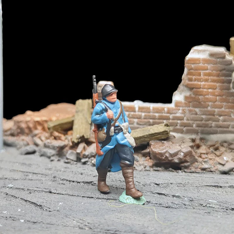 1/72 Scale French Soldiers Painted Figures for Model Dioramas