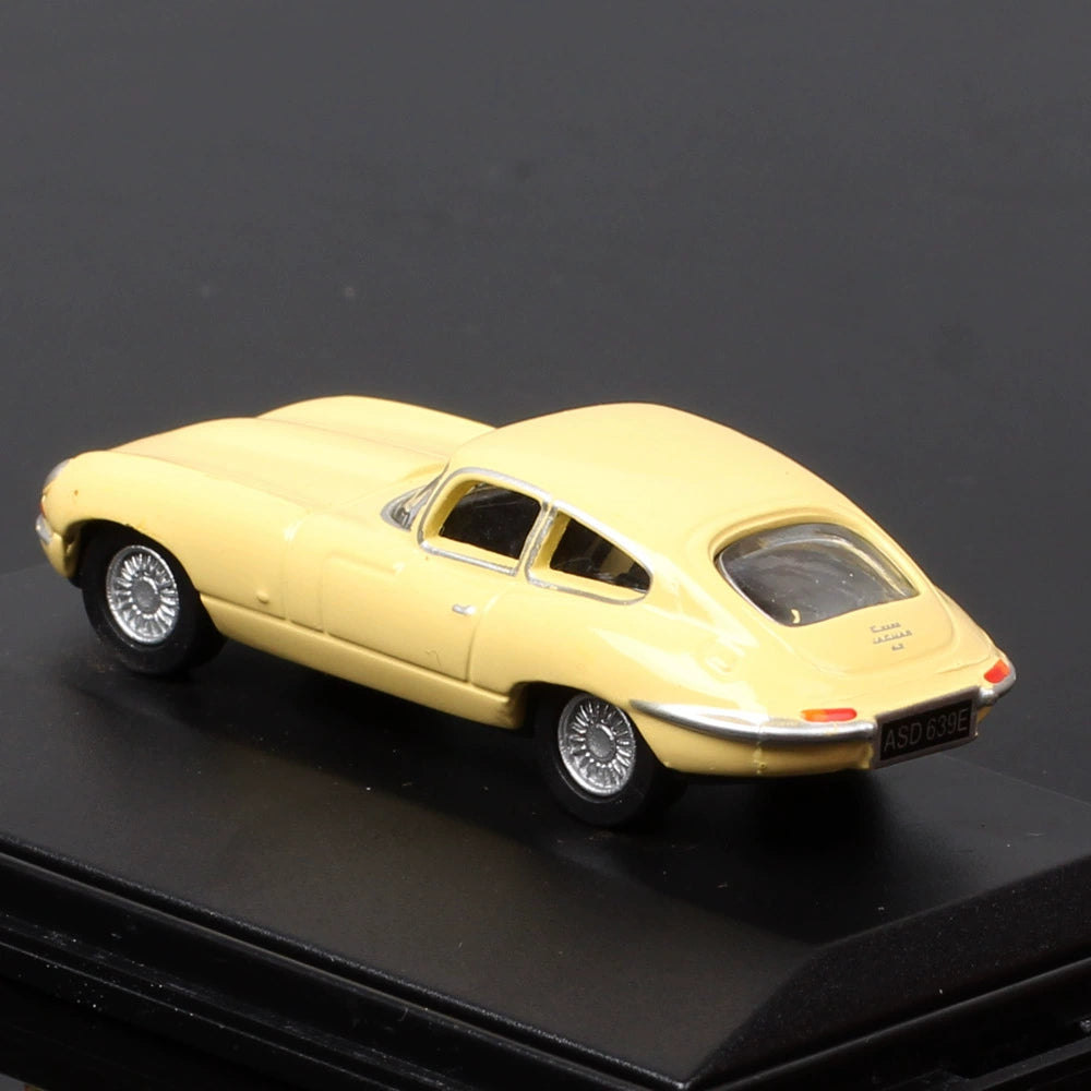 1/76 Scale Jaguar E-Type Sports Car Diecast Model