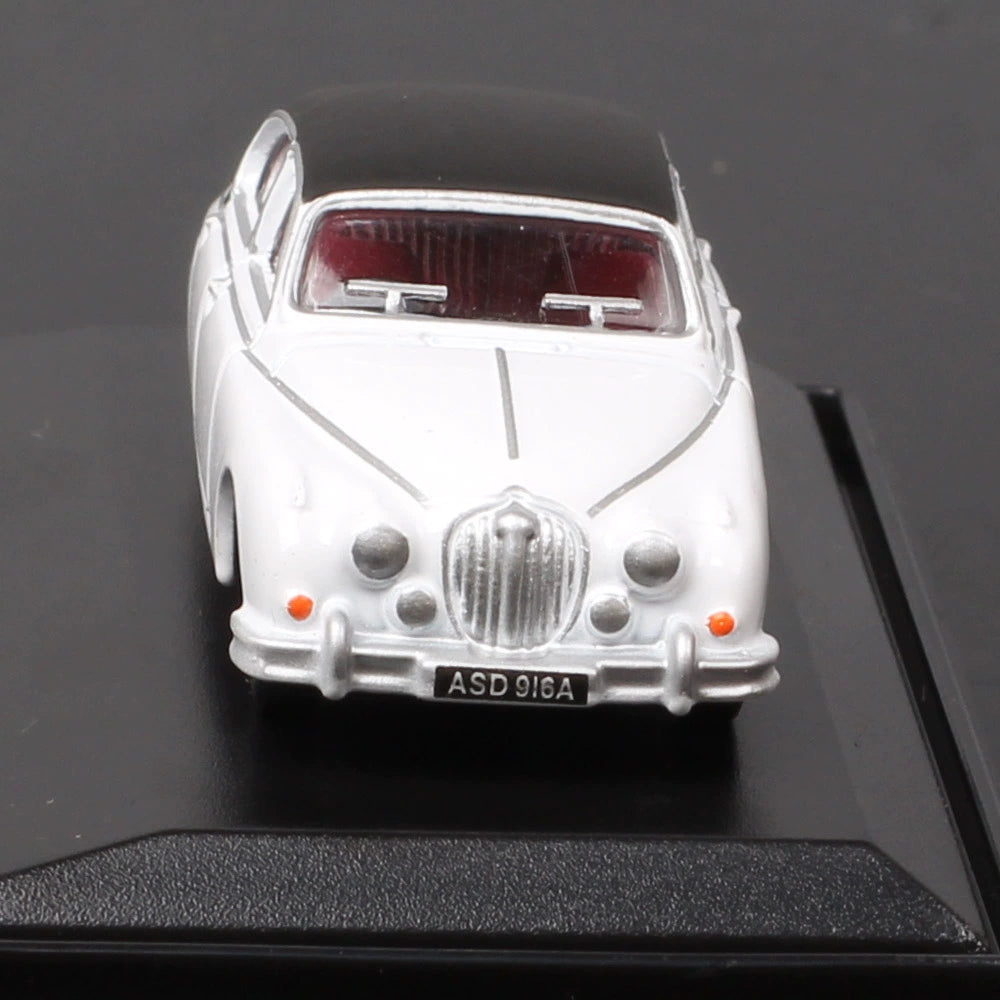 1/76 Scale Jaguar Mark 2 Diecast Model Car