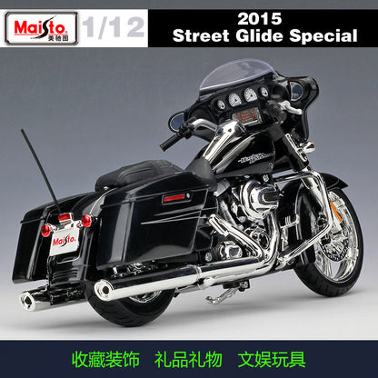 1/12 Scale 2015 Harley-Davidson Street Glide Special Diecast Model Motorcycle