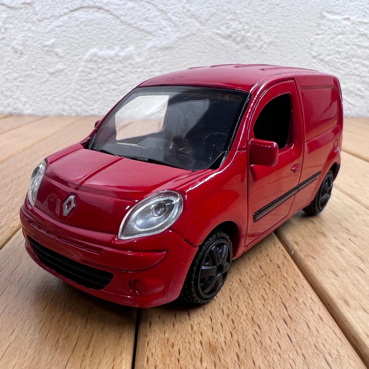 1/43 Scale Renault Kangoo MPV Diecast Model Car