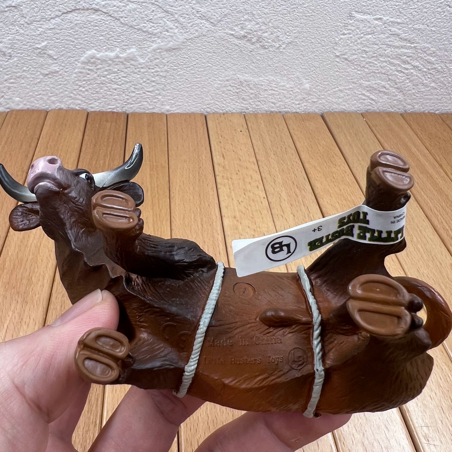 1/16 Scale Bucking Bull & Rider Rodeo Cowboy Toy Figurines