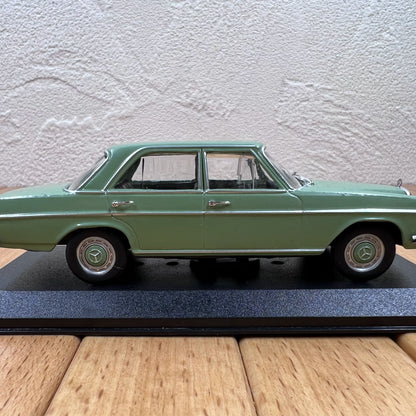 1/43 Scale Mercedes-Benz W115 Diecast Model Car