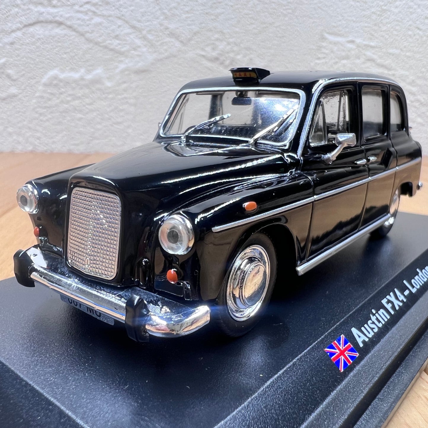 1/43 Scale 1958 Austin FX4 London Taxi Diecast Model Car