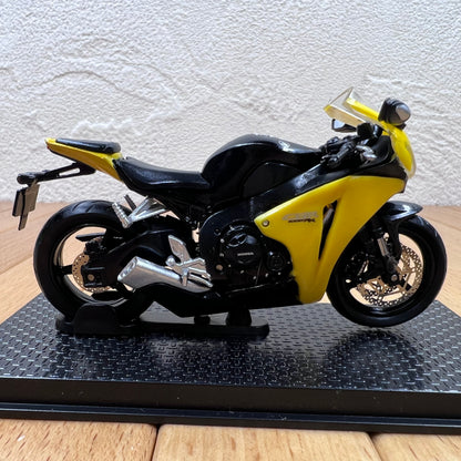 1/24 Scale 2008 Honda CBR1000RR Superbike Diecast Model Motorcycle