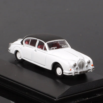 1/76 Scale Jaguar Mark 2 Diecast Model Car