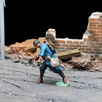 1/72 Scale French Soldiers Painted Figures for Model Dioramas