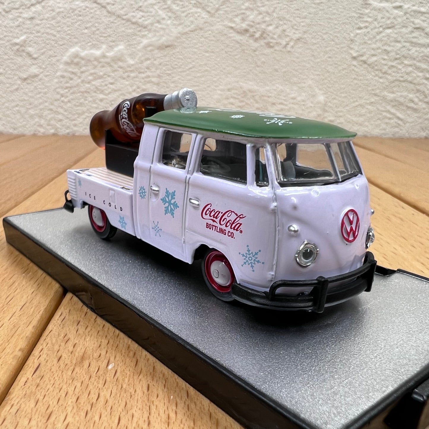 1/64 Scale 1959 Volkswagen T1 Double Cab Truck Diecast Model