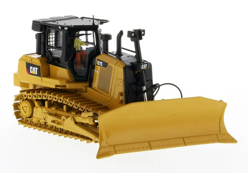 1/50 Scale Caterpillar D7E Track-Type Tractor Dozer Diecast Model DM85555