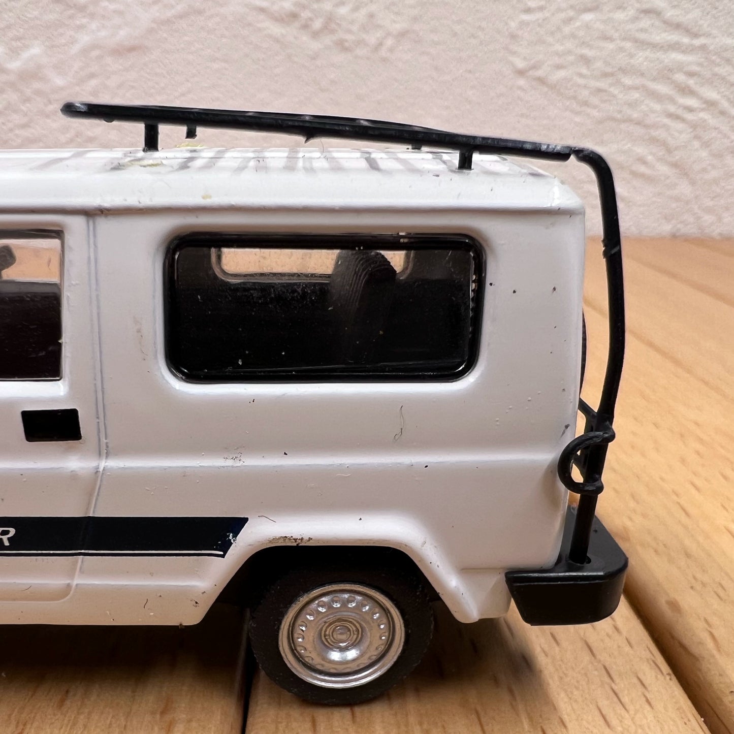 1/43 Scale 1991 Avtokam-2160 Diecast Model Car
