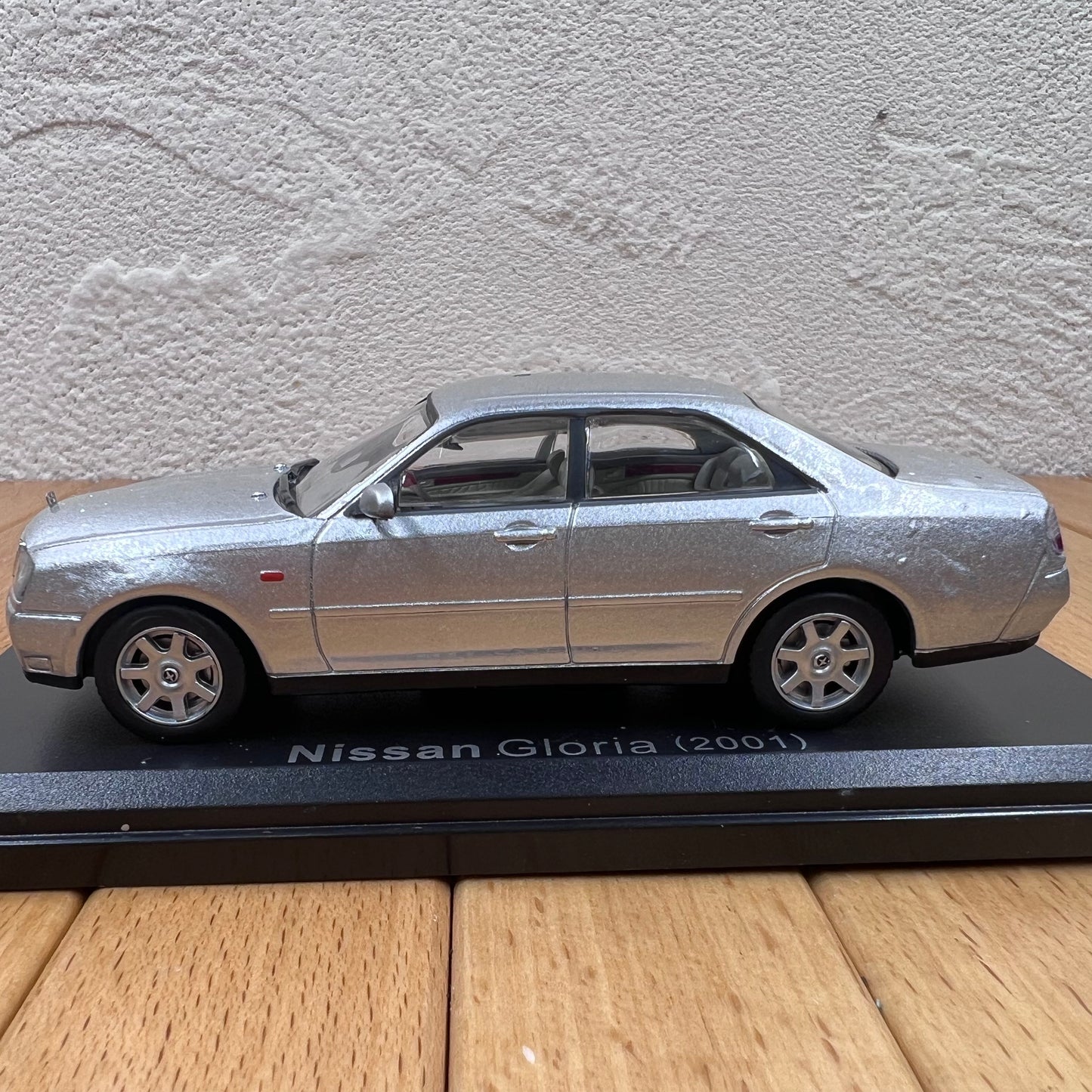 1/43 Scale 2001 Nissan Gloria Diecast Model Car