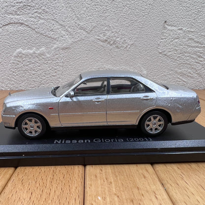 1/43 Scale 2001 Nissan Gloria Diecast Model Car