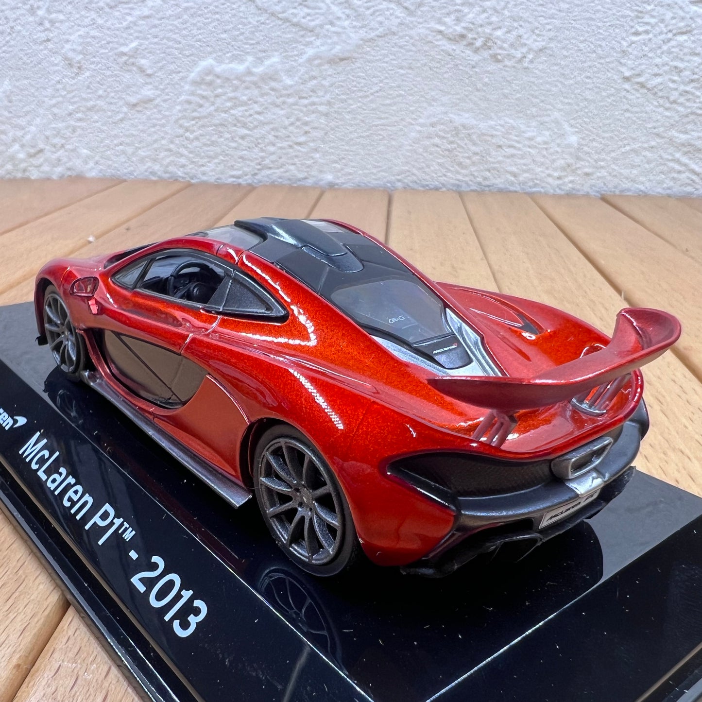 1/43 Scale 2013 McLaren P1 Sports Car Diecast Model