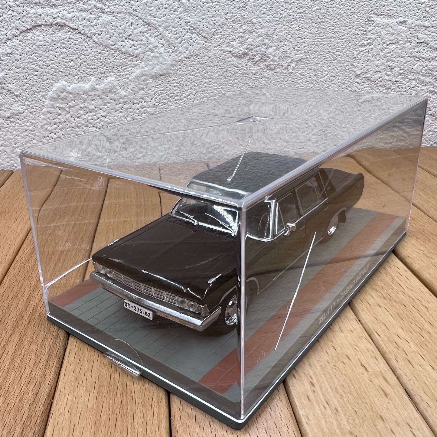 1/43 Scale ZIL-117 Diecast Model Car