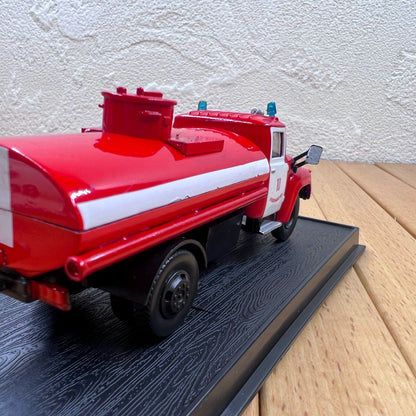 1/57 Scale 1969 ZIL-130 Fire Engine Diecast Model