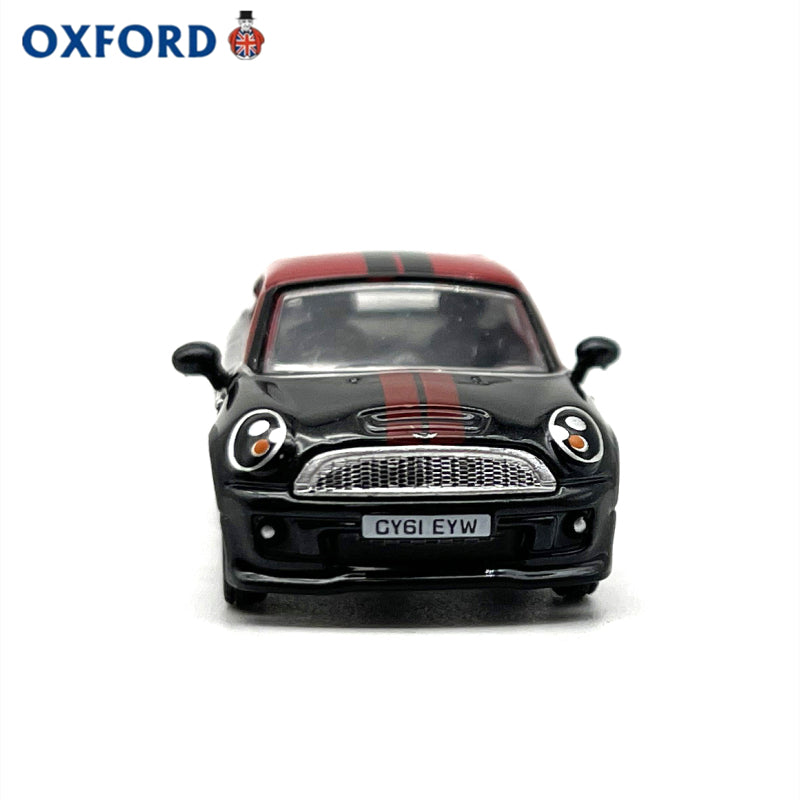1/76 Scale Mini Coupé Sports Car Diecast Model