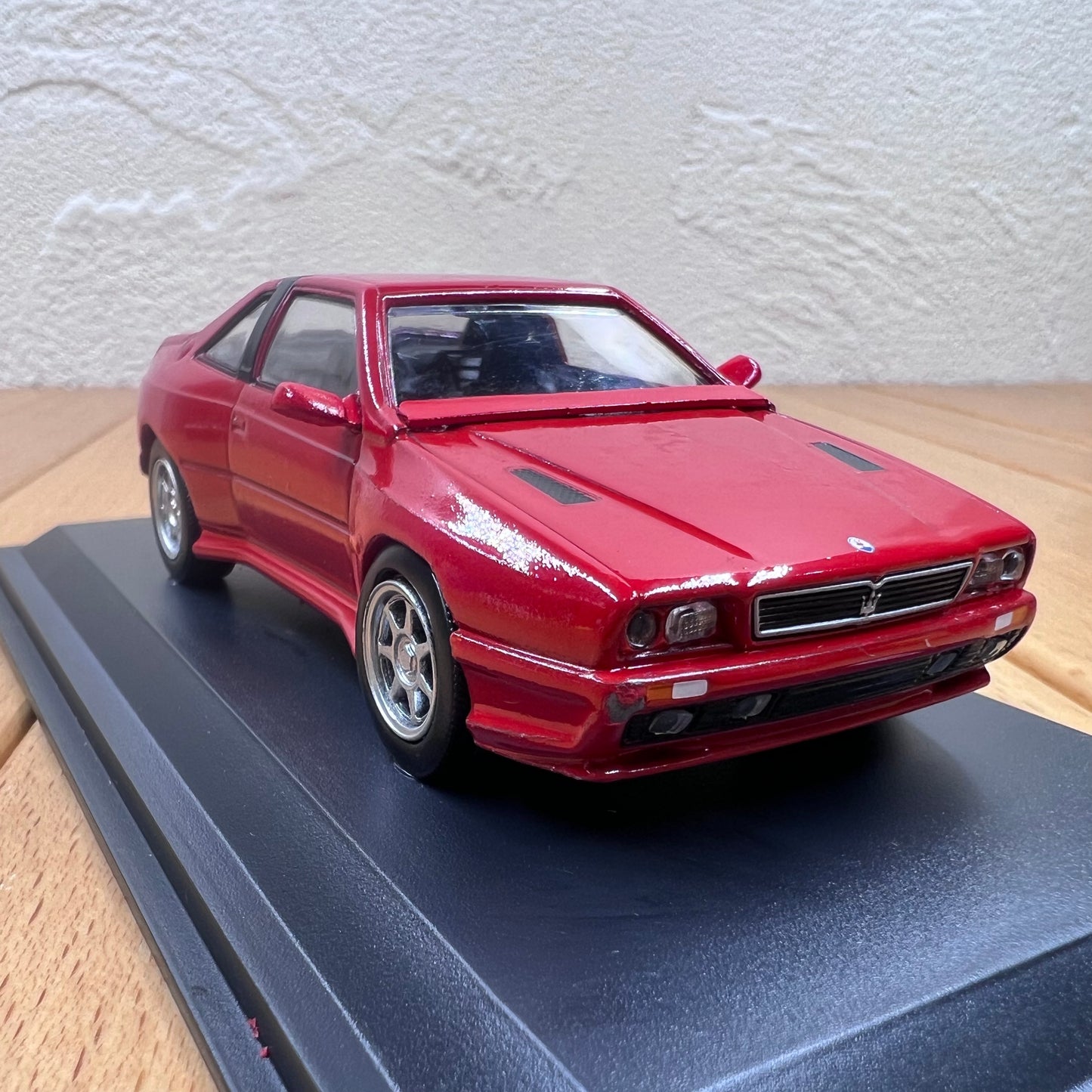 1/43 Scale 1989 Maserati Shamal Diecast Model Car