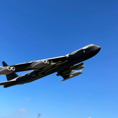 1/300 Scale Boeing B-52 Stratofortress American Bomber DIecast Model Aircraft