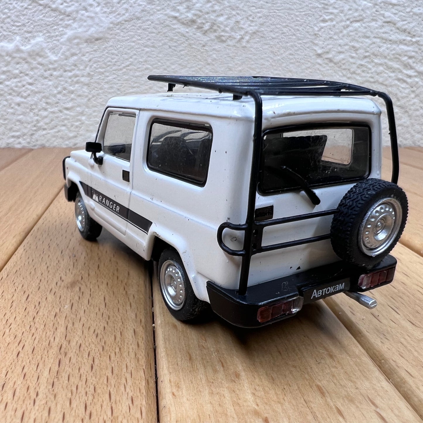 1/43 Scale 1991 Avtokam-2160 Diecast Model Car