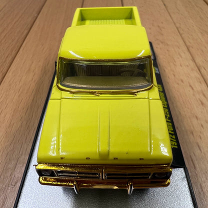 1/64 Scale 1972 Ford F-250 Explorer Truck Diecast Model