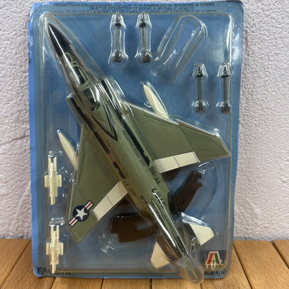 1/100 Scale McDonnell Douglas F-4J Phantom II US Navy Fighter Diecast Model Aircraft